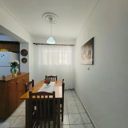 Anis Apartamento Sarandë